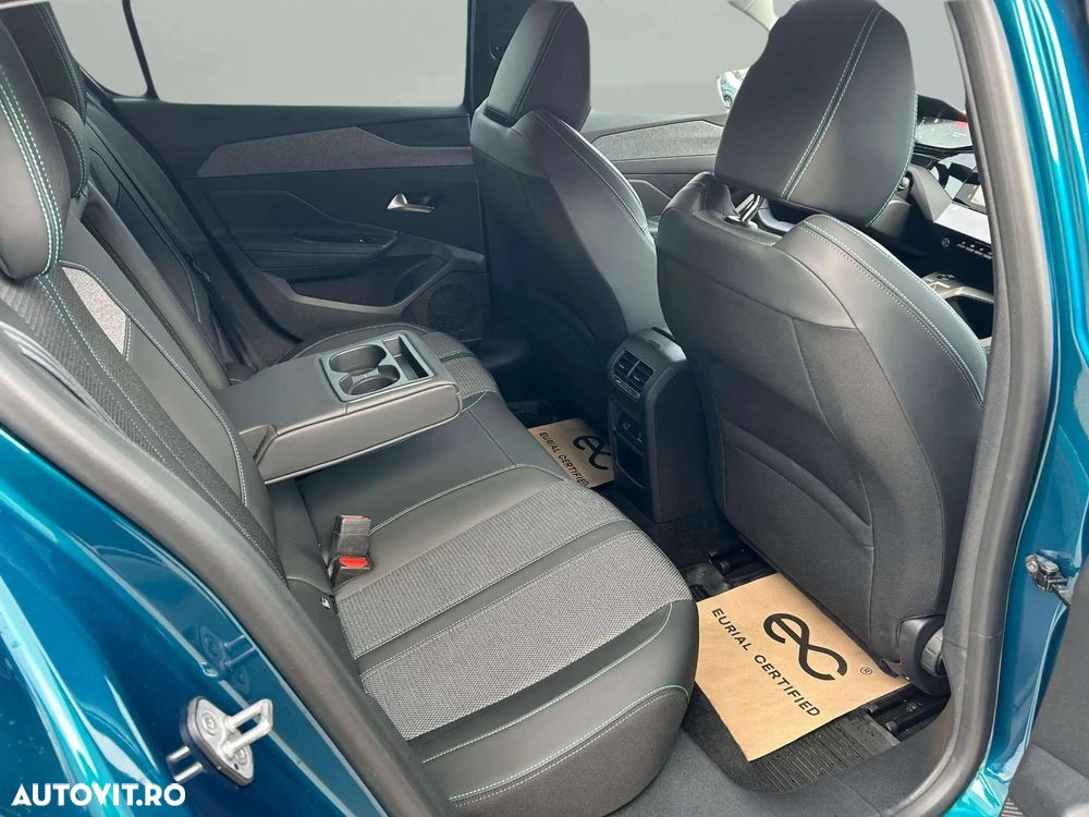 Peugeot 308 1.2L PureTech 130 S&S EAT8 Allure - 13