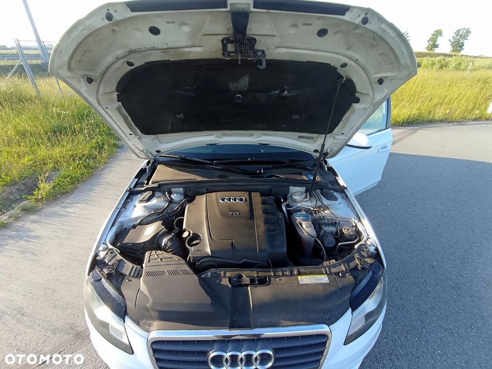 Audi A4 Avant 2.0 TDI DPF Attraction - 10