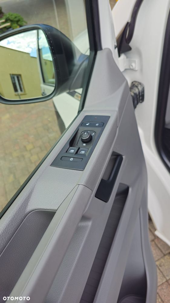 Volkswagen Transporter Kombi L1H1 - 17