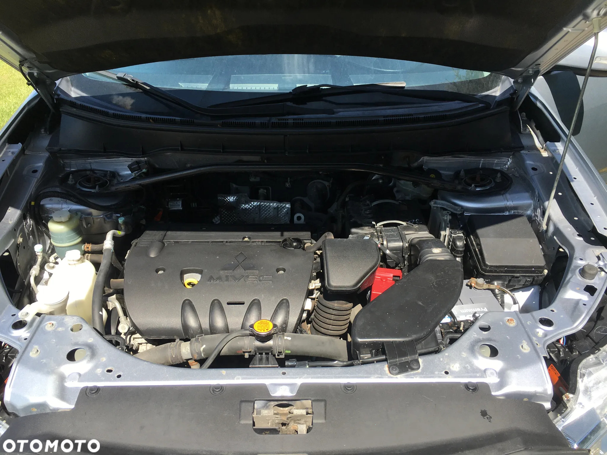 Mitsubishi Outlander 2.4 4WD Intense - 24