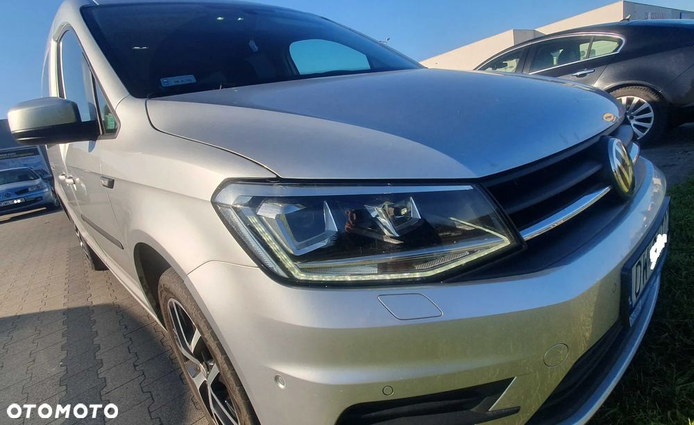 Volkswagen Caddy 2.0 TDI Trendline DSG - 4