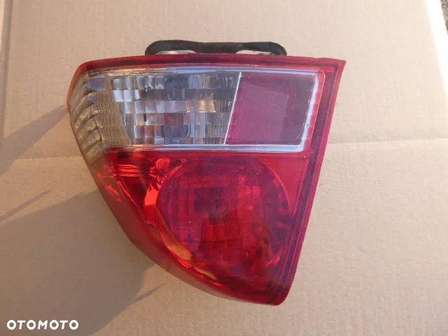 LAMPA PRAWY TYŁ PRAWA TYLNA HONDA CIVIC VII 5D LIFT SEDAN - 4