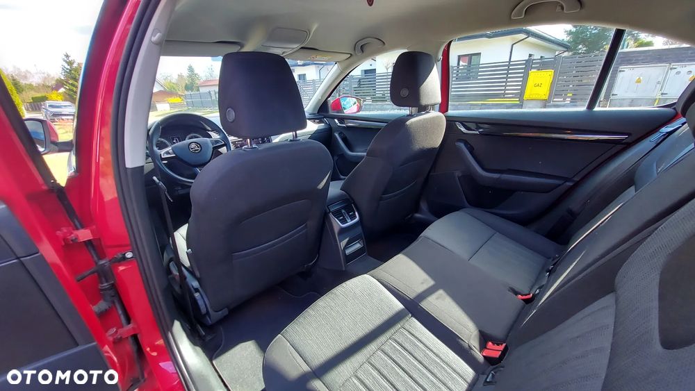 Skoda Octavia 2.0 TDI Style DSG - 13