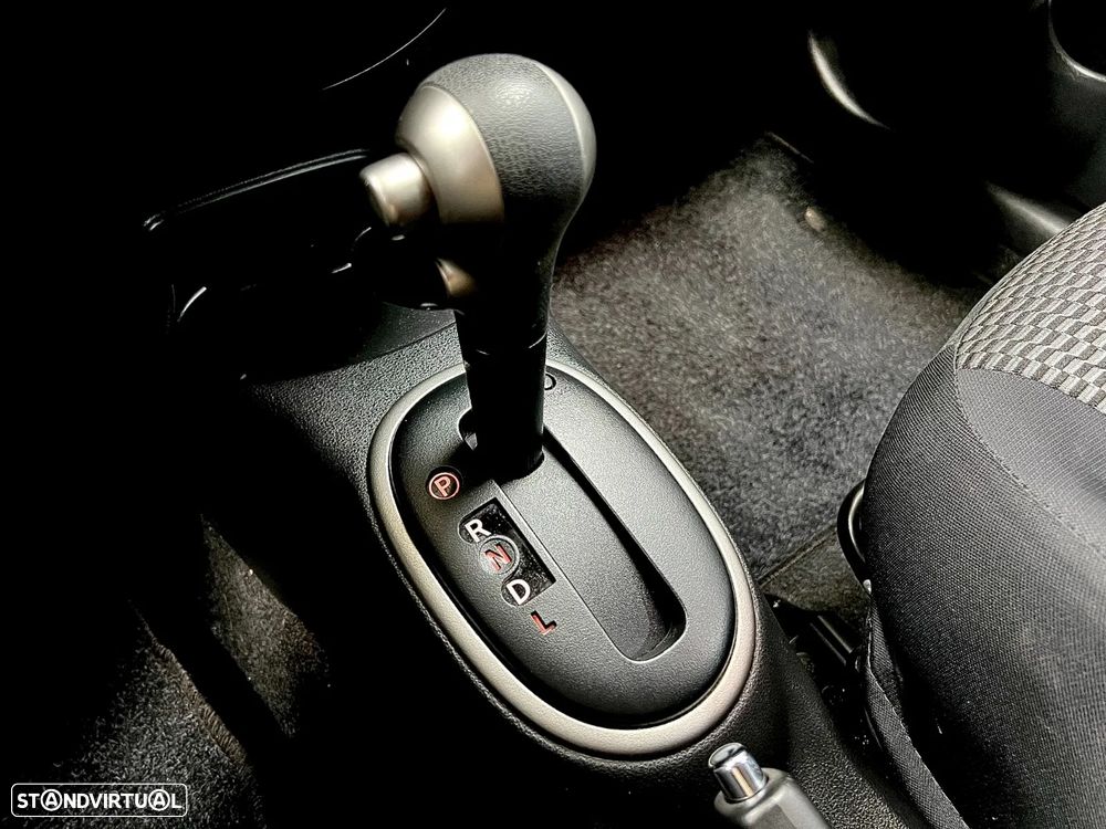 Nissan Micra 1.2 DIG-S N-Tec CVT - 17