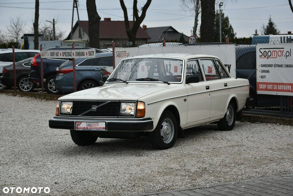 Volvo Seria 200 - 3