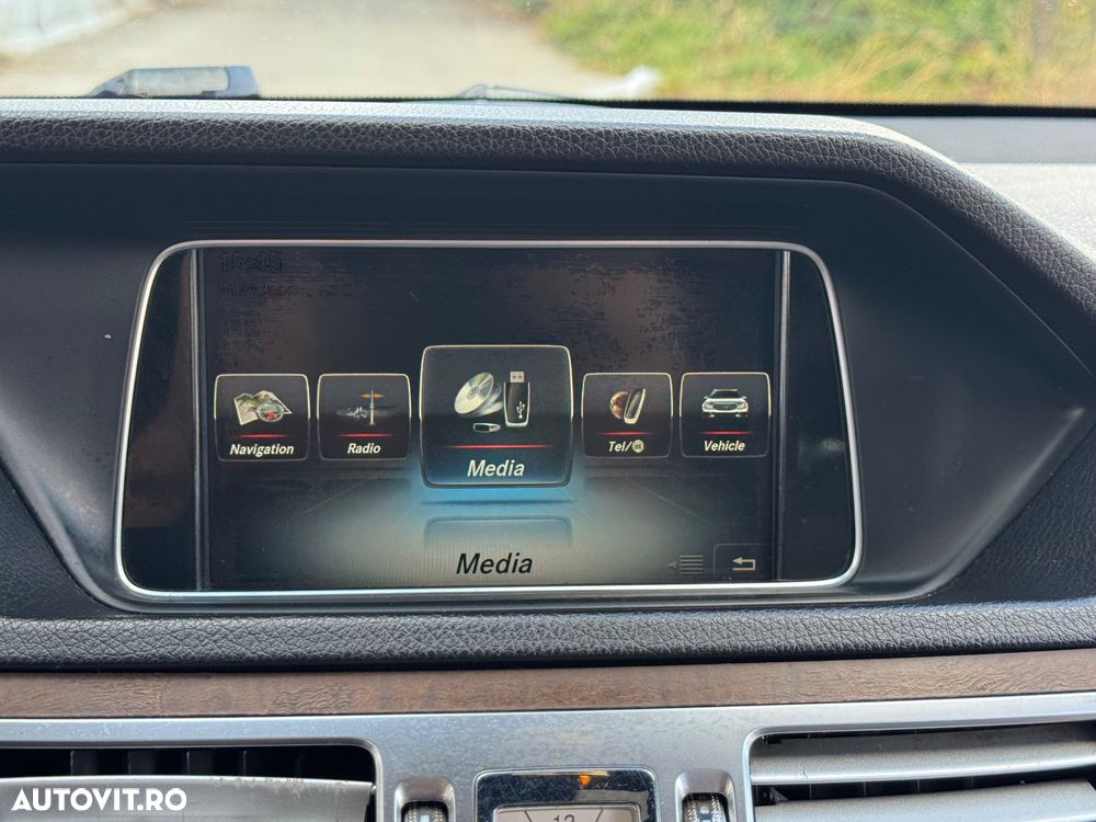 Mercedes-Benz E 250 BlueTEC 4MATIC - 17