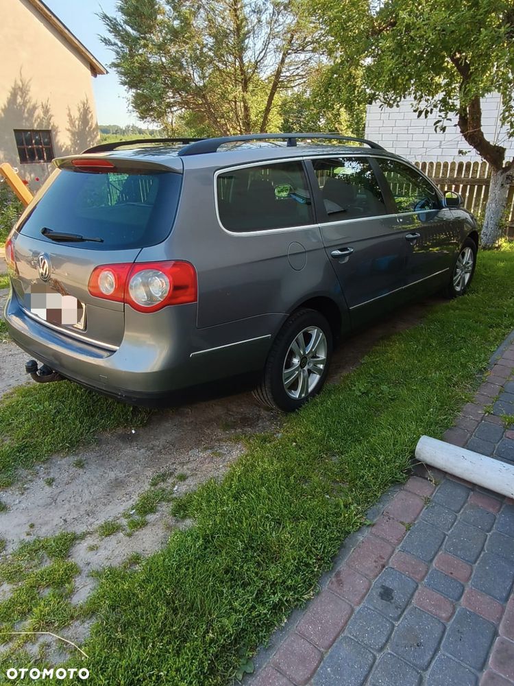 Volkswagen Passat - 2