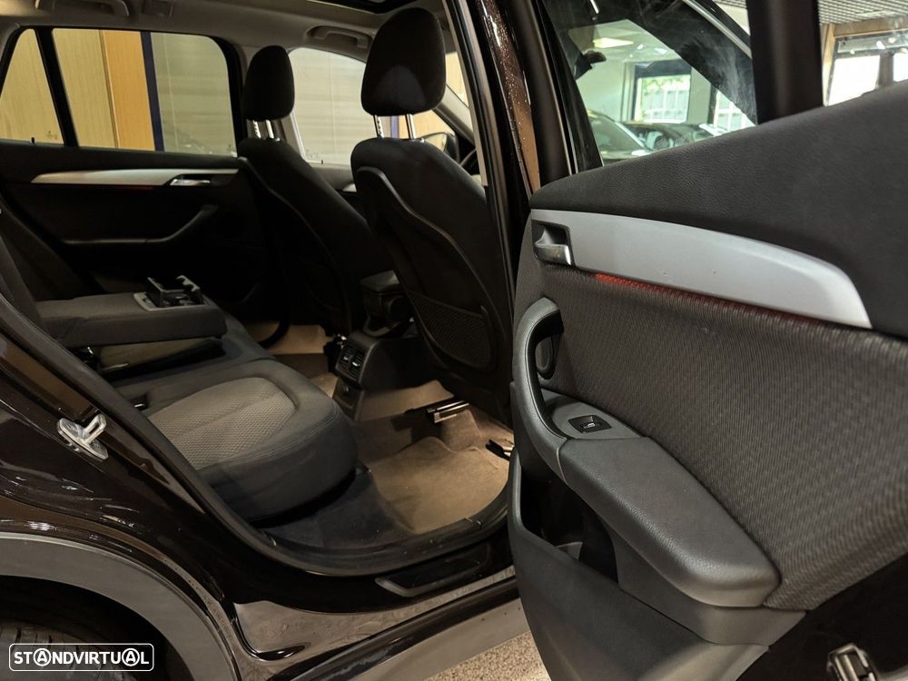 BMW X1 16 d sDrive - 43