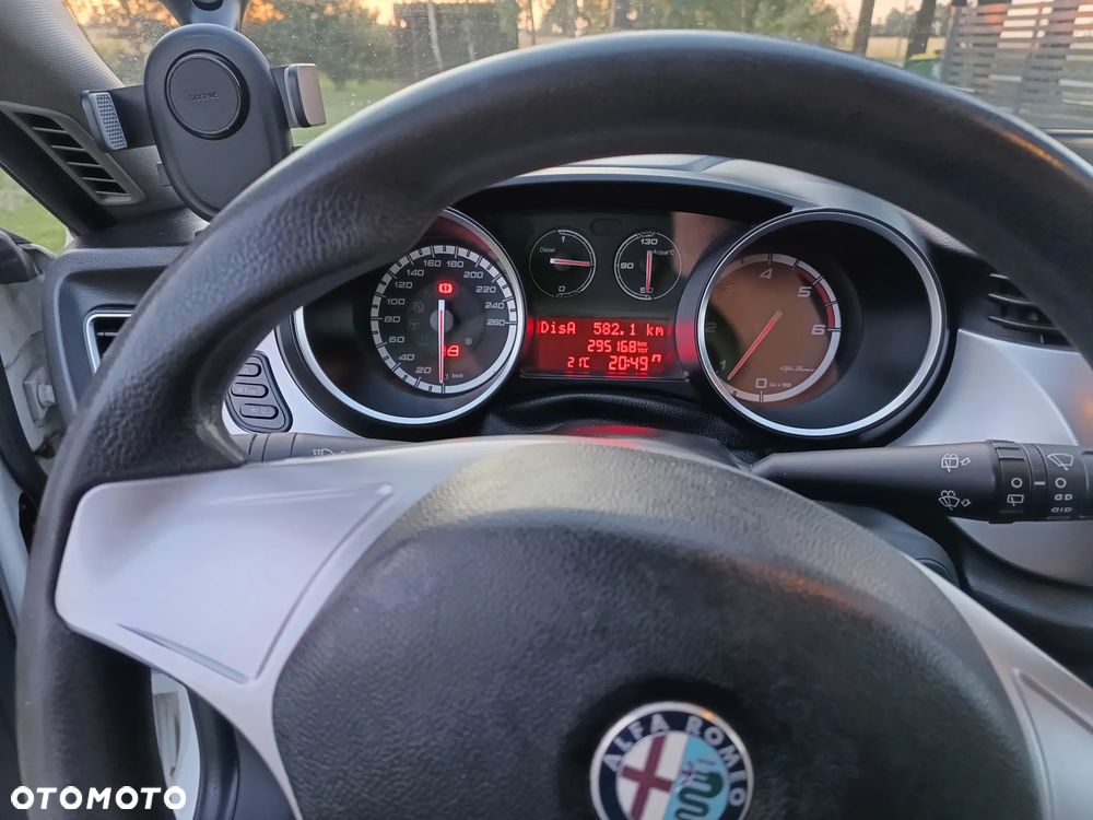 Alfa Romeo Giulietta 1.6 JTDM Distinctive - 10