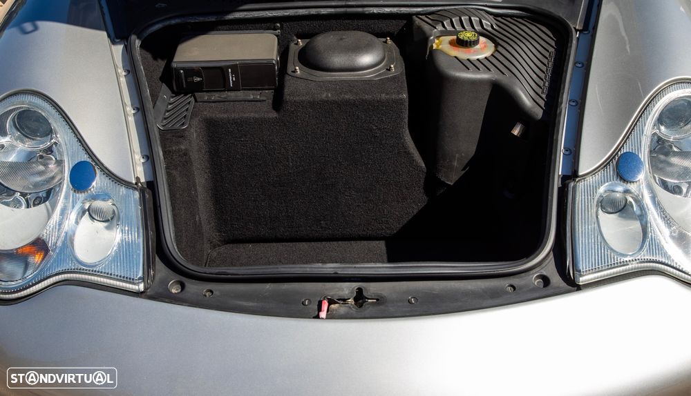 Porsche 911 (996) - 12