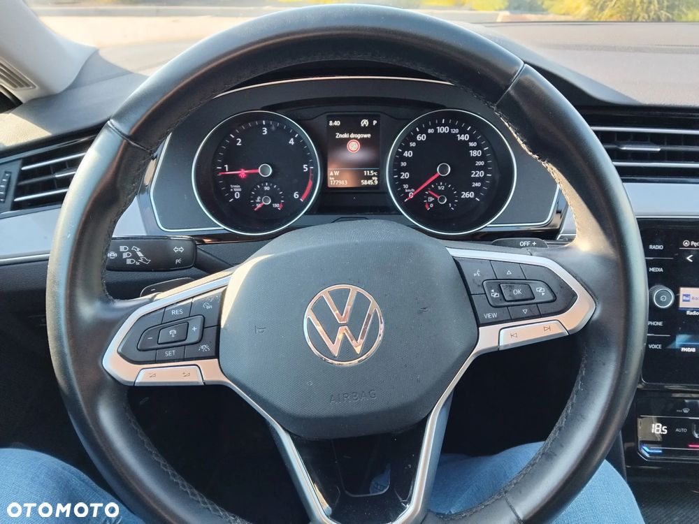 Volkswagen Passat 2.0 TDI SCR Style DSG - 7