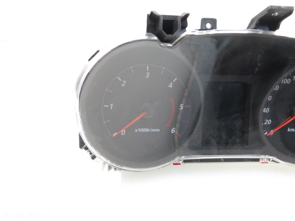 LICZNIK MITSUBISHI LANCER VIII 1.8 DI-D  8100B366 - 3