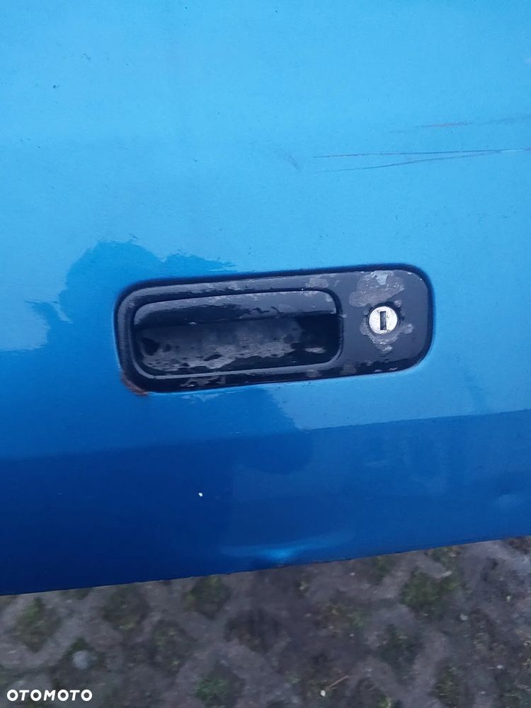 Klapa pokrywa bagażnika  vw t5 - 5