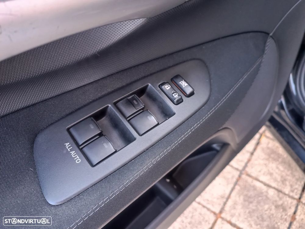 Toyota Auris 1.4 D-4D Comfort+Pack Style - 13