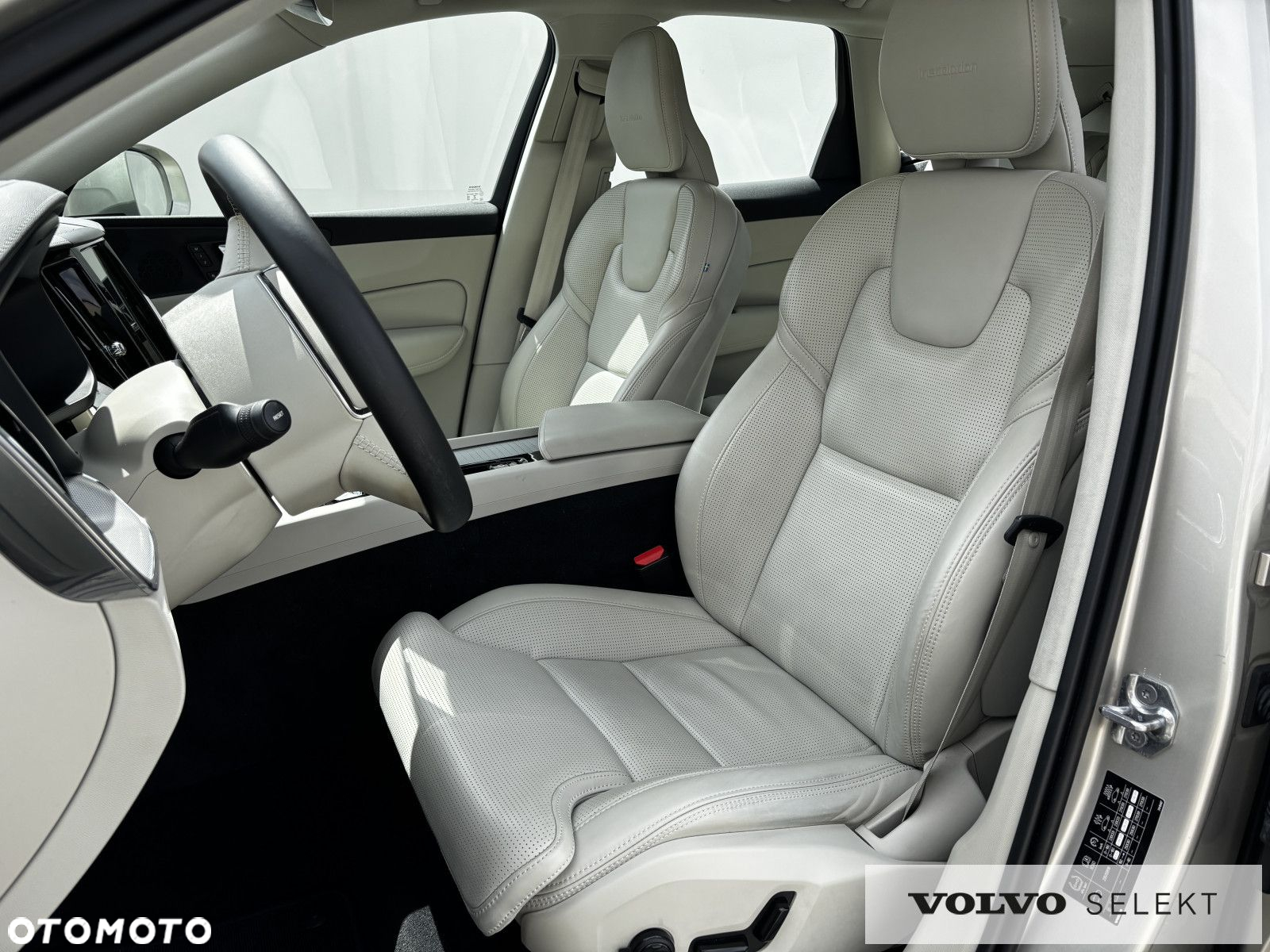 Volvo XC 60 - 8