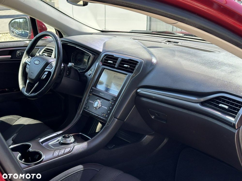 Ford Mondeo 2.0 TDCi Titanium PowerShift - 17