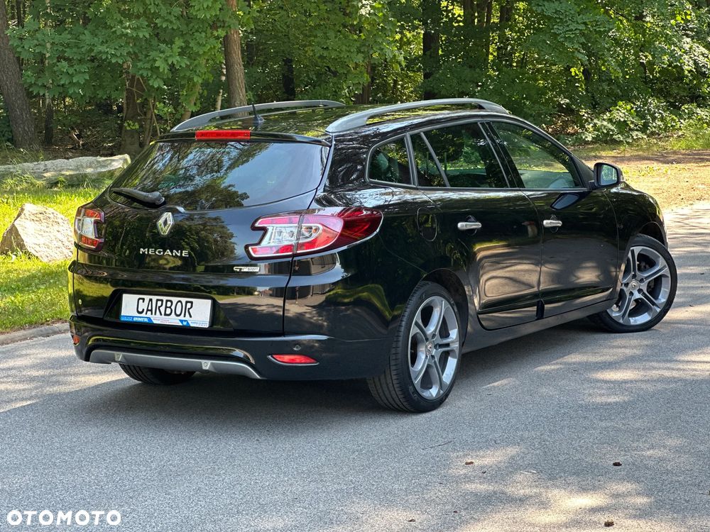 Renault Megane TCe 180 GT - 12