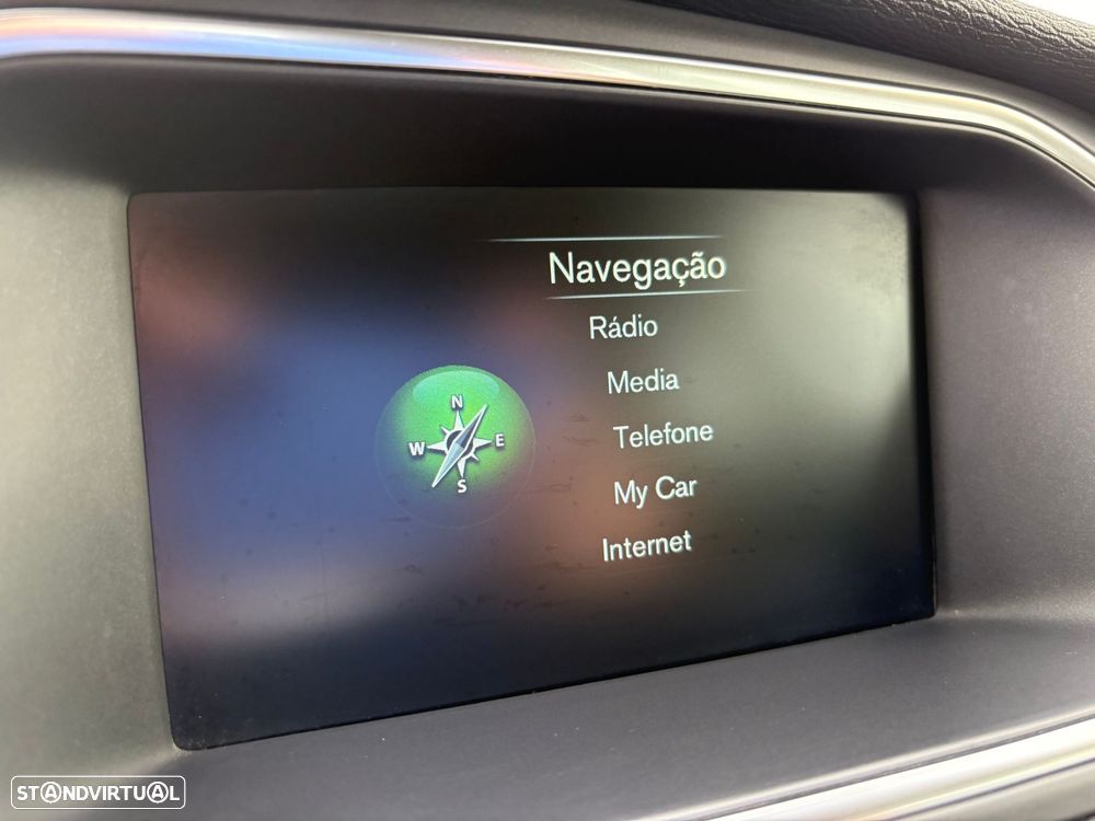 Volvo V40 2.0 D2 Momentum Eco - 18