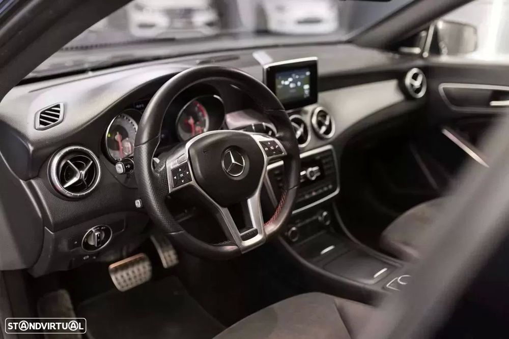 Mercedes-Benz CLA 220 - 21