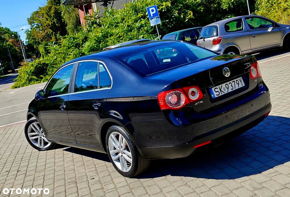 Volkswagen Jetta 1.9 TDI Comfortline - 14