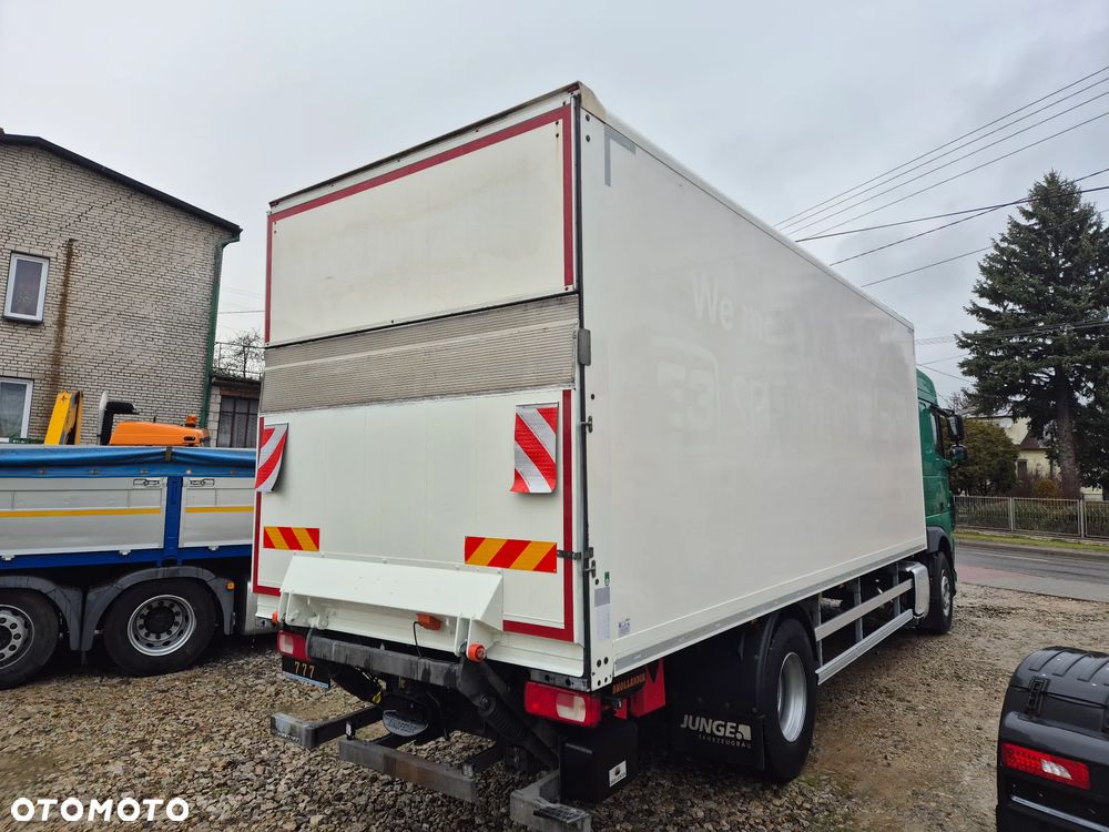 DAF XF ORYGINALNY PRZEBIEG z Niemiec / TANDEM ZESTAW PRZEJAZDOWY Z WINDĄ - 8