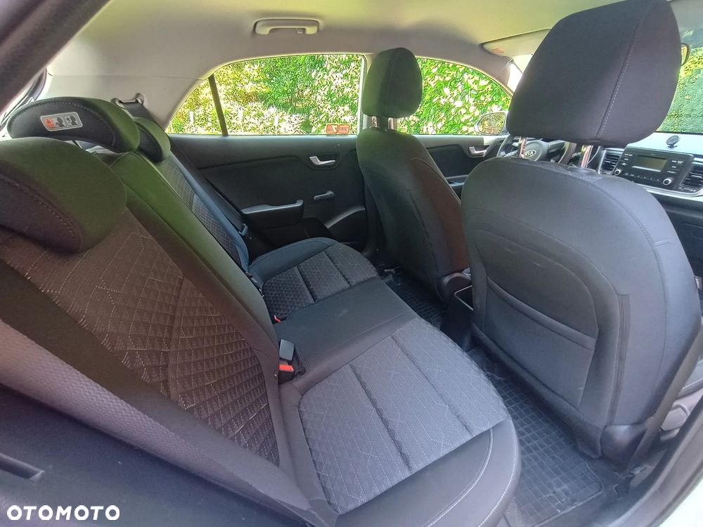 Kia Rio 1.4 M - 7