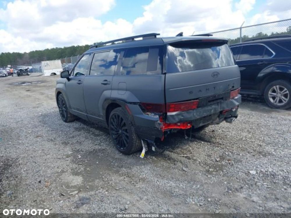 Hyundai Santa Fe - 3