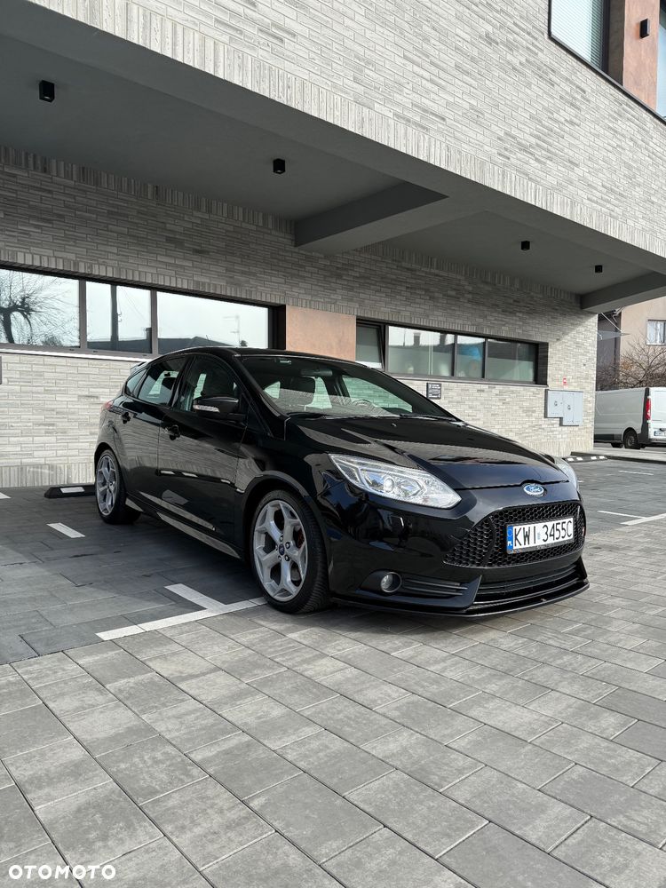 Ford Focus - 1