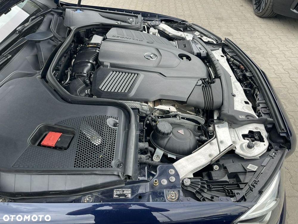 Mercedes-Benz Klasa E 400 d 4-Matic All-Terrain 9G-TRONIC - 16