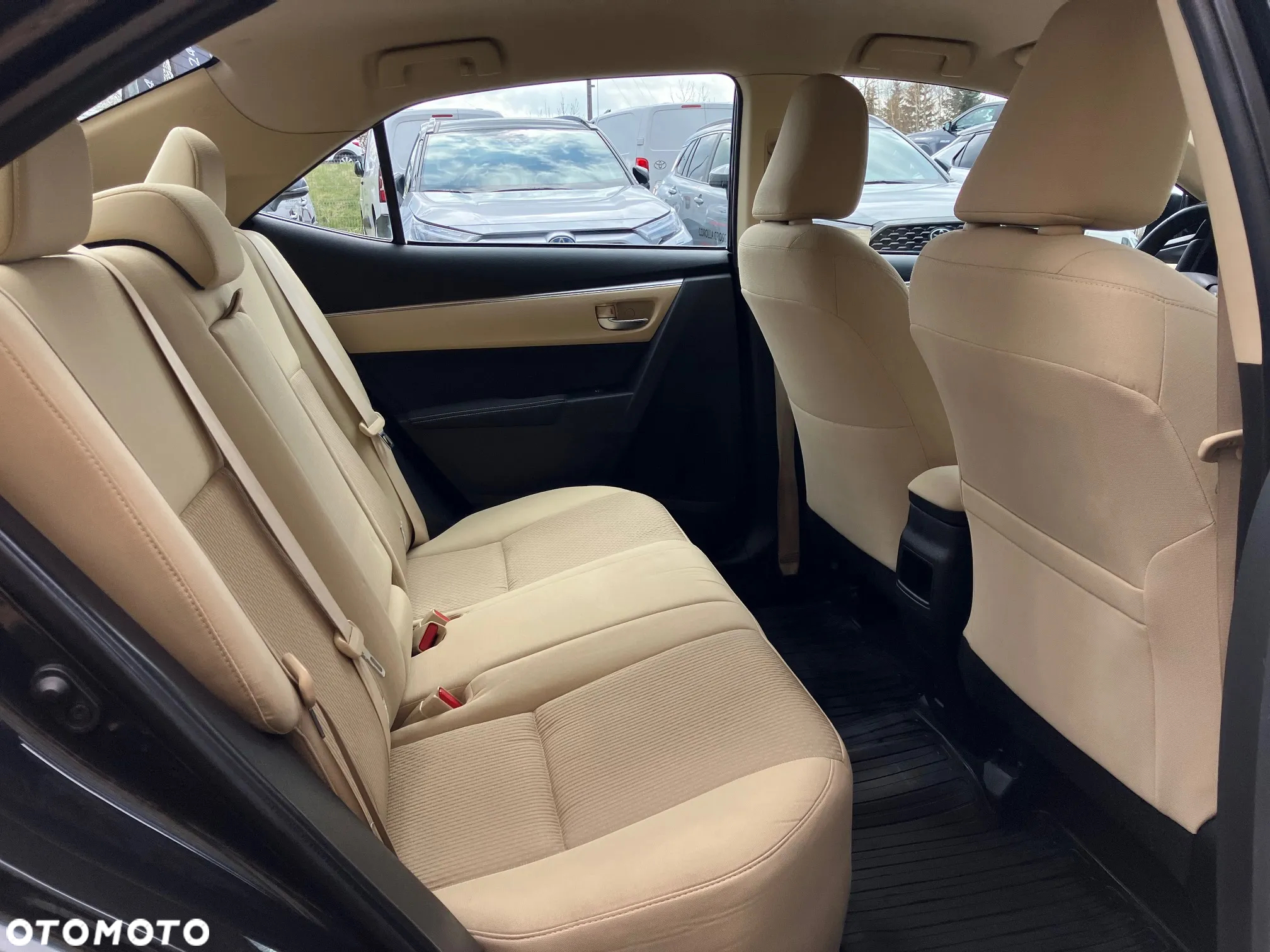 Toyota Corolla 1.6 Comfort - 14