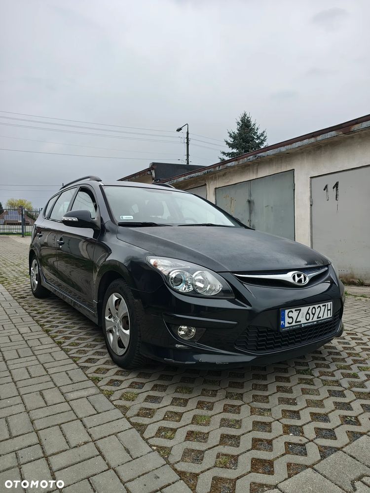 Hyundai i30 1.4 Base + - 8