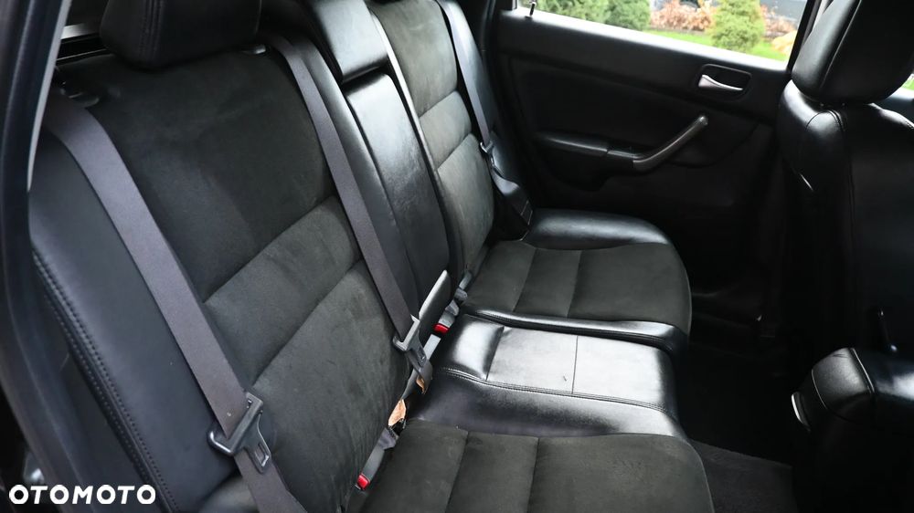 Honda Accord Tourer 2.0 i Executive - 29