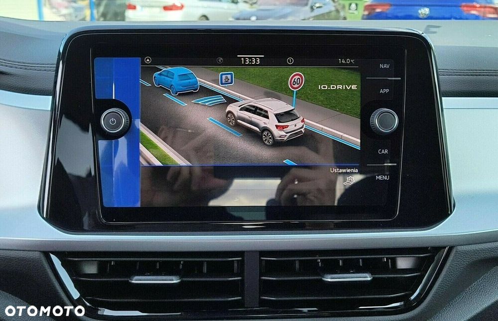 Volkswagen T-Roc - 21