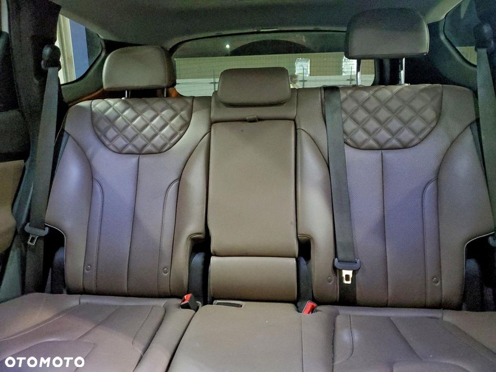 Hyundai Santa Fe - 8