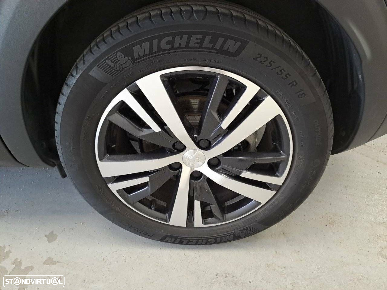 Peugeot 3008 1.5 BlueHDi Allure EAT8 - 11