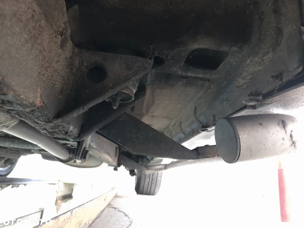Suzuki Grand Vitara 2.0 - 20