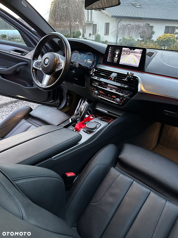 BMW Seria 5 520d xDrive M Sport sport - 17