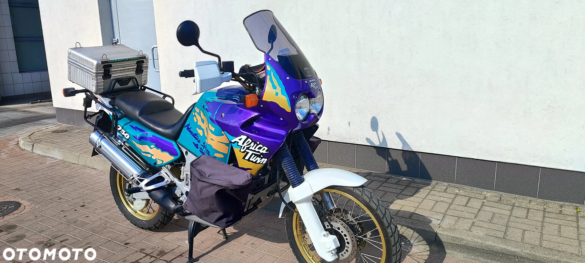 Honda XRV