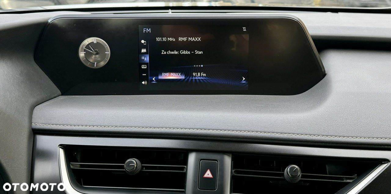 Lexus UX 250h Elegance 2WD - 19
