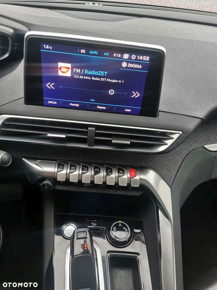 Peugeot 3008 1.2 PureTech Road Trip S&S EAT8 - 17
