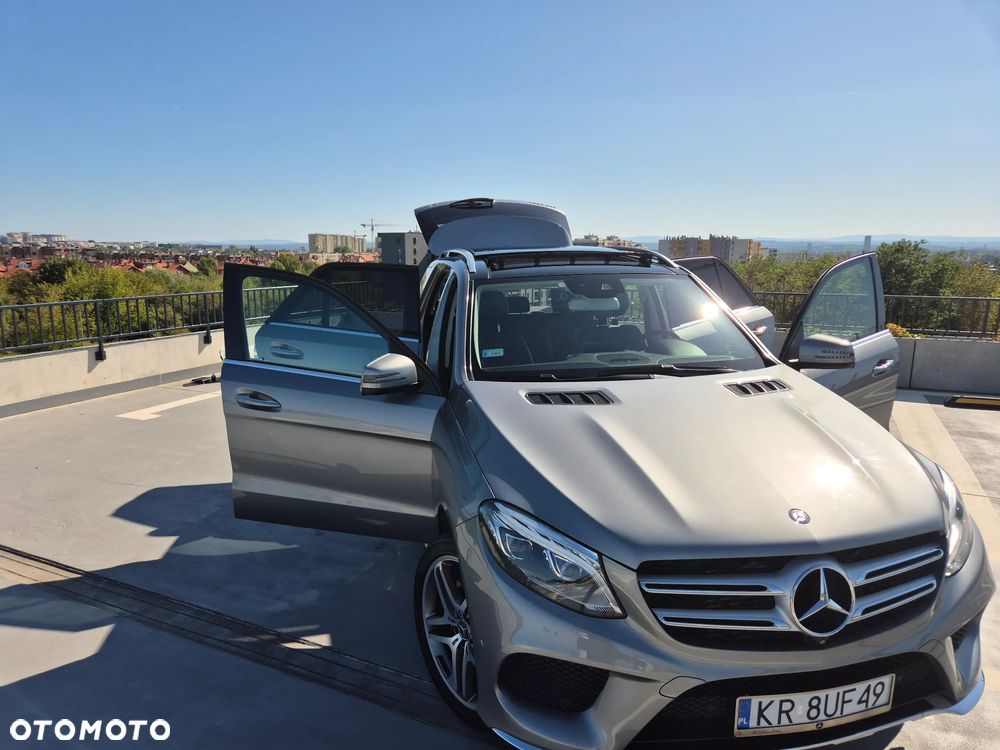 Mercedes-Benz GLE - 19