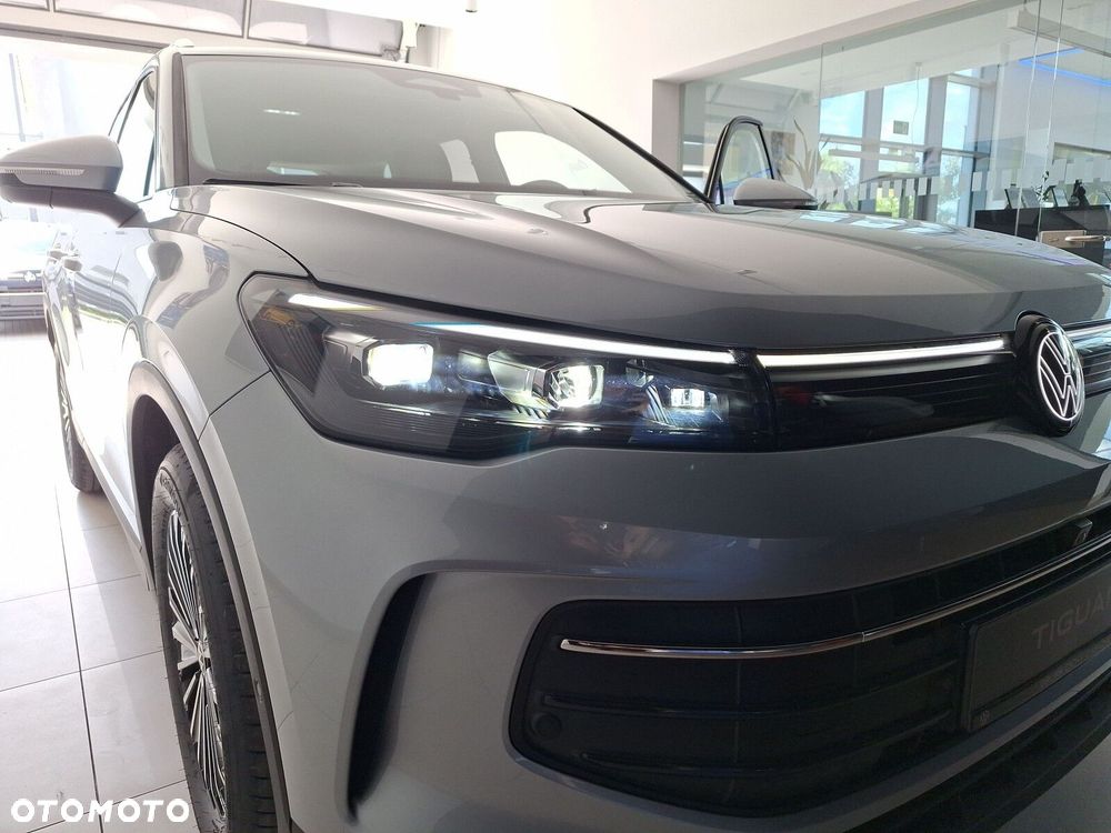 Volkswagen Tiguan - 38