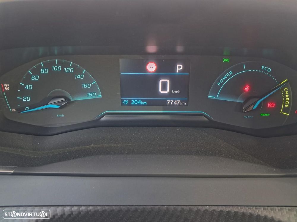 Peugeot e-2008 54 kWh Active - 18