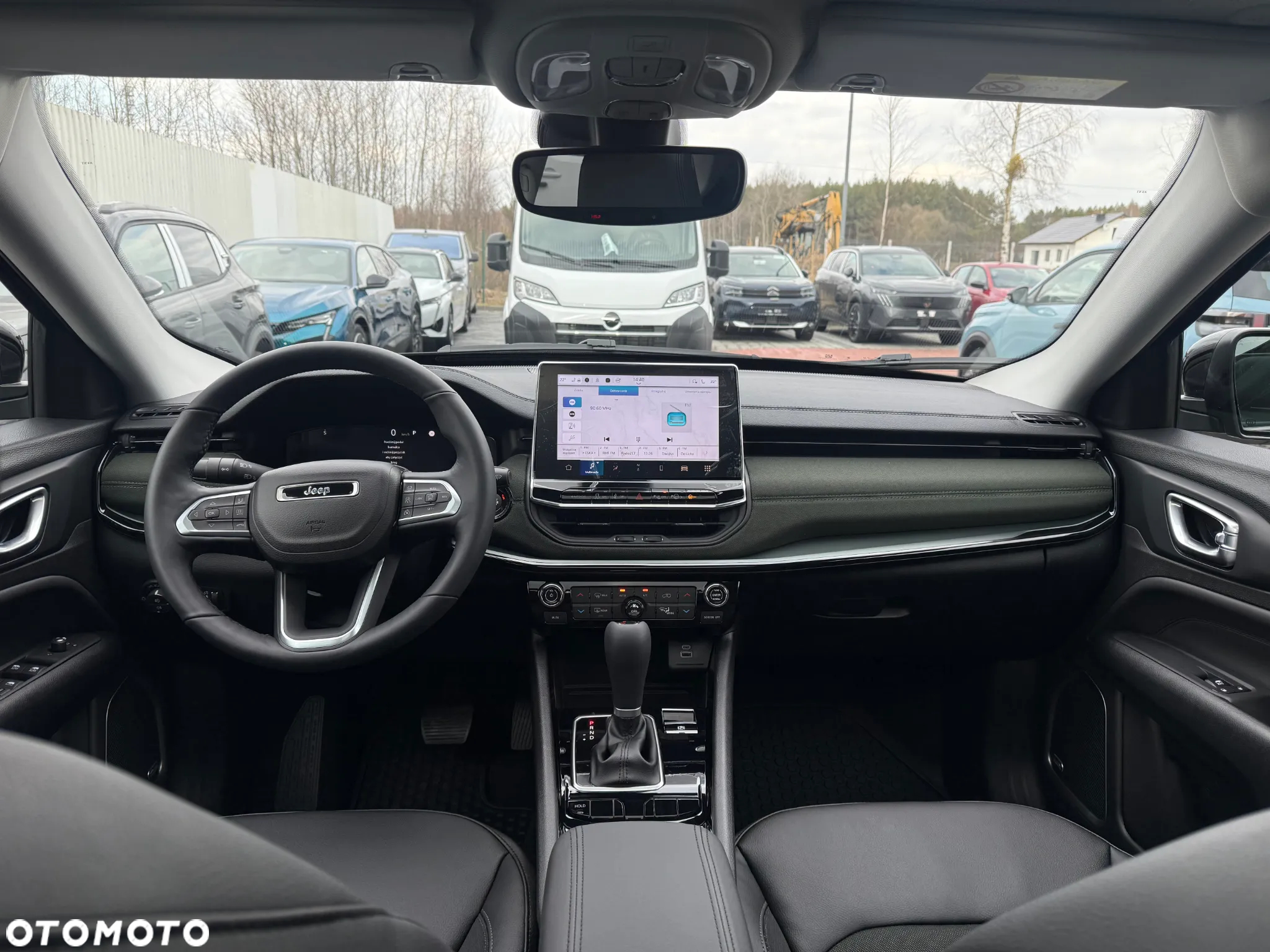 Jeep Compass - 11