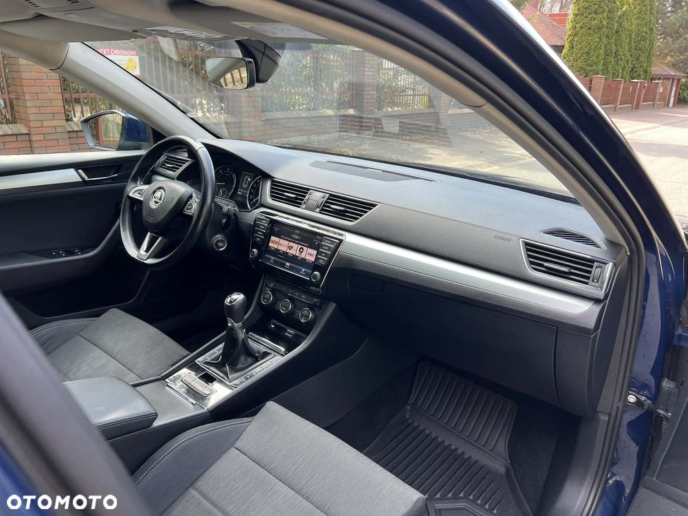 Skoda Superb 1.6 TDI Ambition - 9