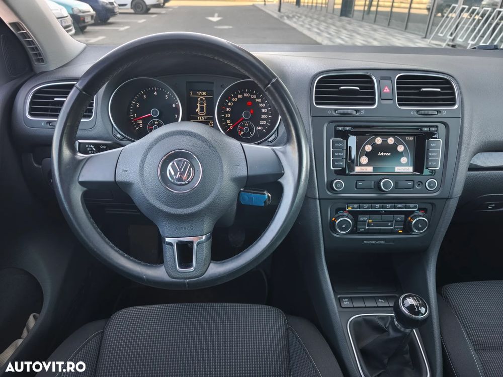 Volkswagen Golf 1.6 Comfortline - 14