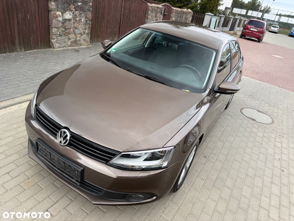 Volkswagen Jetta 1.4 TSI Match - 8