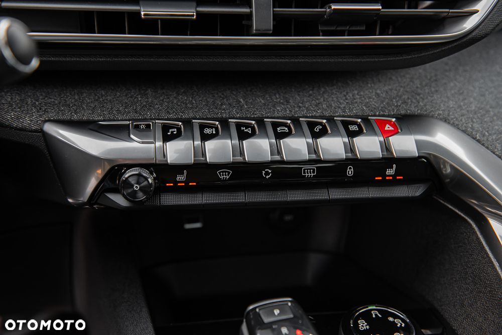 Peugeot 3008 THP 165 EAT6 Stop & Start Allure - 26