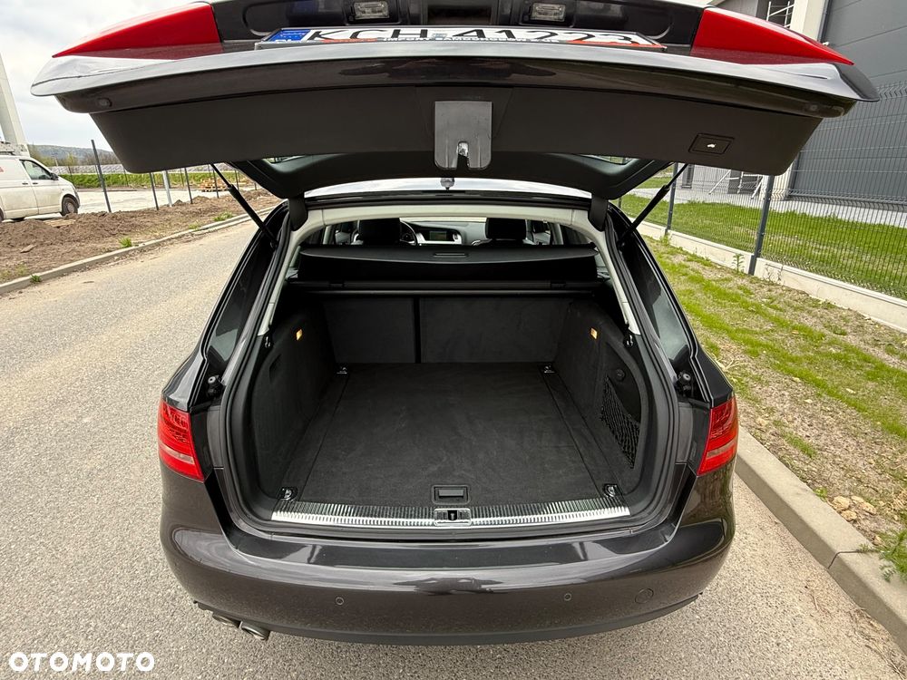 Audi A4 Avant 2.0 TDI Quattro - 37
