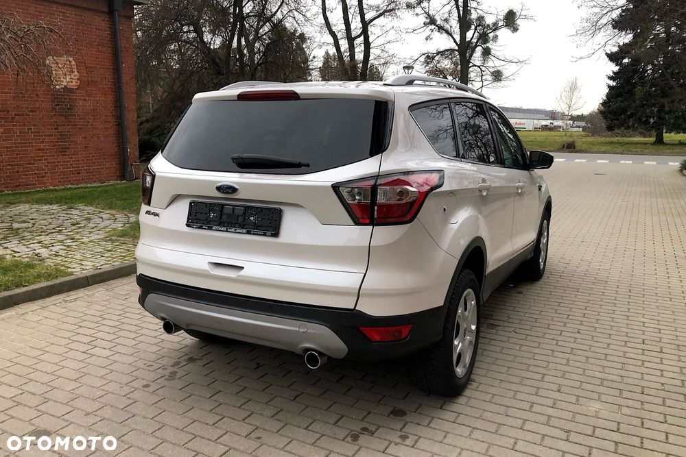 Ford Kuga 1.5 EcoBoost 2x4 Titanium - 9
